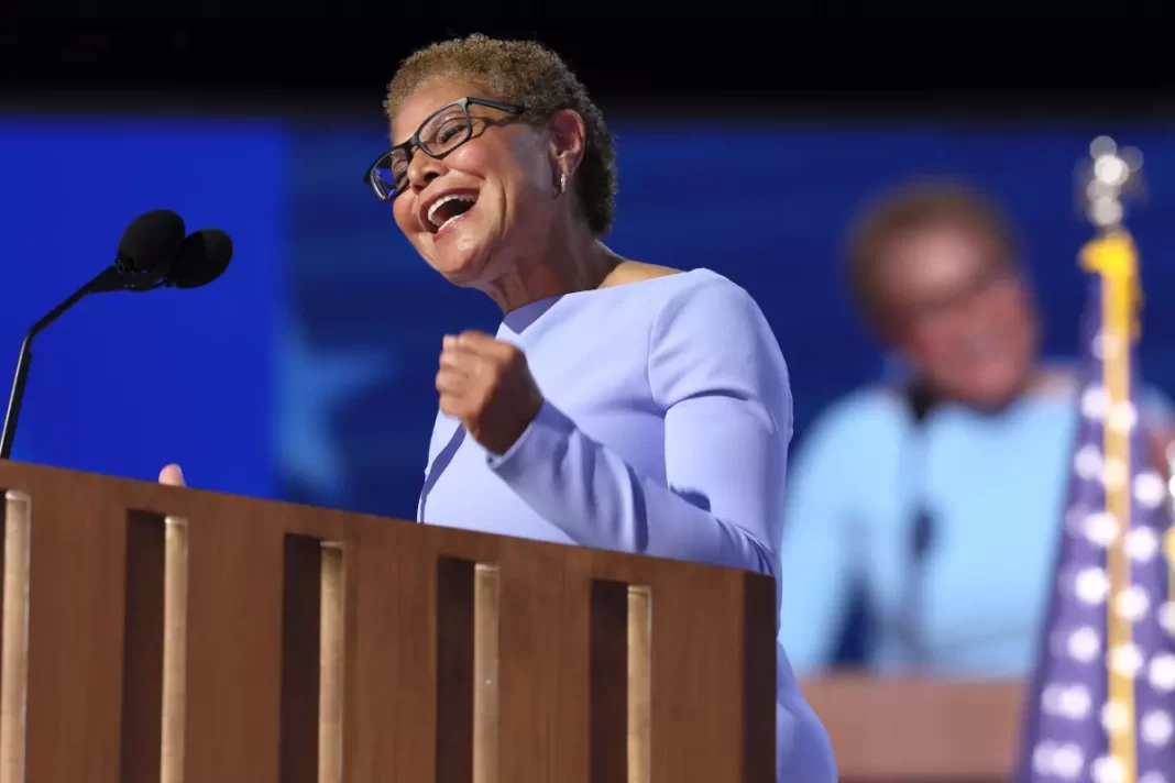 Karen Bass Commends Harris' ‘Fearlessness’ and ‘Passion’ in Supporting Children