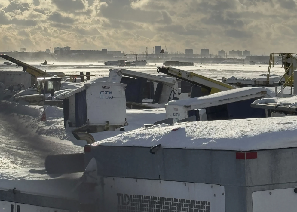 Delta Jet Overturns on Snowy Toronto Runway; All 80 Passengers Survive