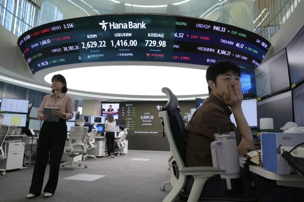 Asian Markets Edge Higher on Tentative Optimism Over U.S.-China Deal