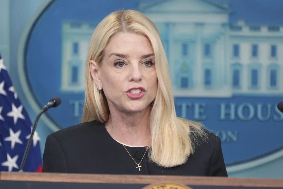 Justice Department (DOJ) suddenly removes 3 prosecutors working on January 6 cases, AP reports